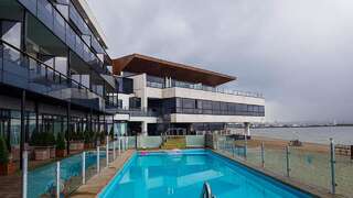 Отель Pirita Beach Apartments & SPA Таллин Номер-студио с террасой и видом на море-1